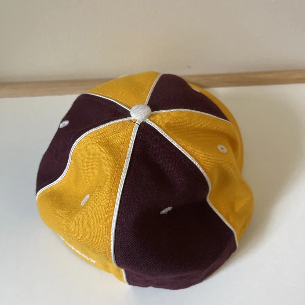 Vintage Minnesota Gophers Fitted Adidas‎ Hat #31 True School Authentics 7 1/2